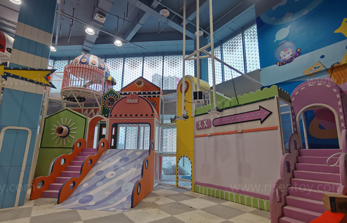 Itävalta kaupallinen lasten sisäteema Pehmeä leikkikeskus verkkopuulla